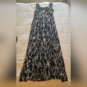 J.B.S. Black and White Floral Button-Front Maxi Skirt